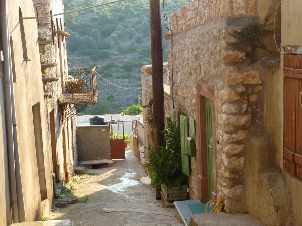 St. George Sykoussis Traditional Residence Άγιος Γεώργιος Συκούσης Δωμάτιο φωτογραφία