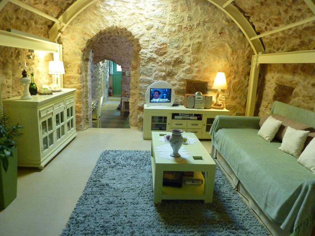 St. George Sykoussis Traditional Residence Άγιος Γεώργιος Συκούσης Δωμάτιο φωτογραφία